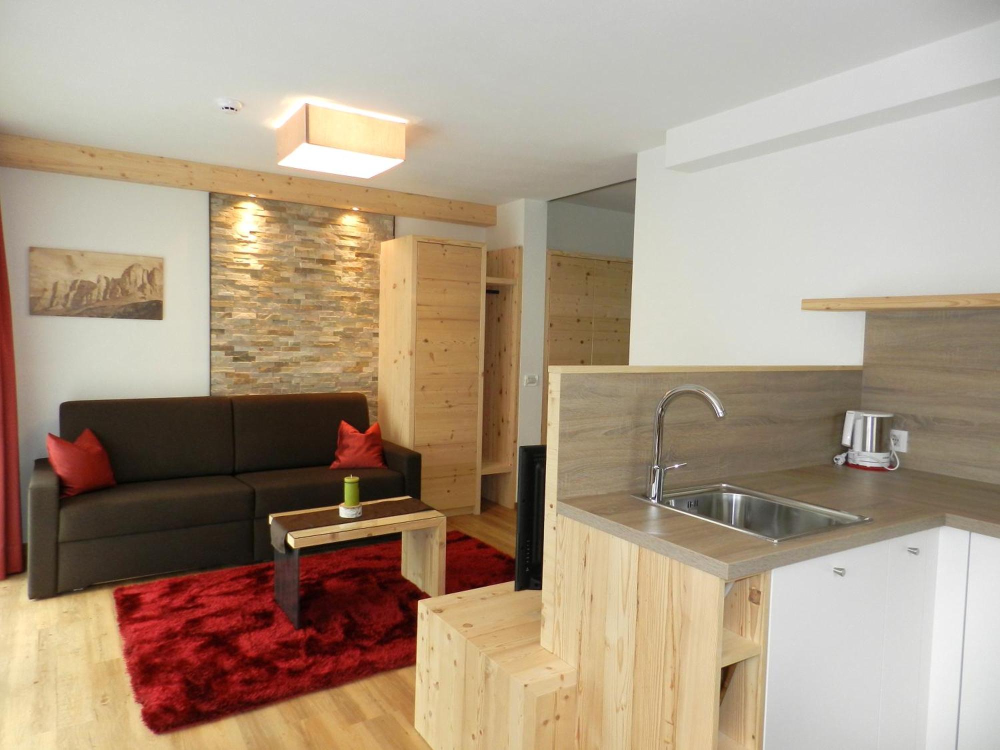 Garni Hotel Mezdi 셀바디발가르디나 외부 사진